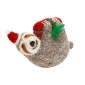 Amica - Sloth with present - felt decoration