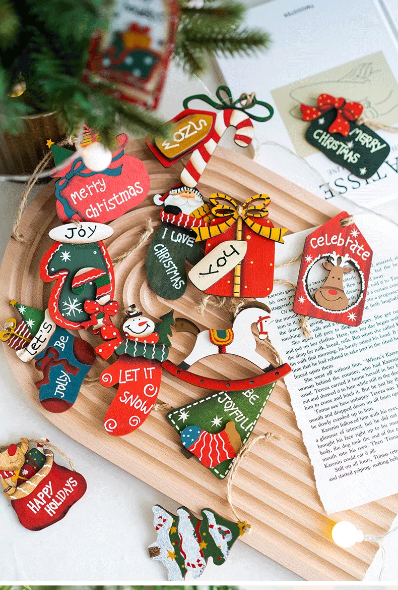 Bulk 14 PCS Christmas Tree Hanging Ornament with String Wooden Ornament New Year Party Decor Wholesale