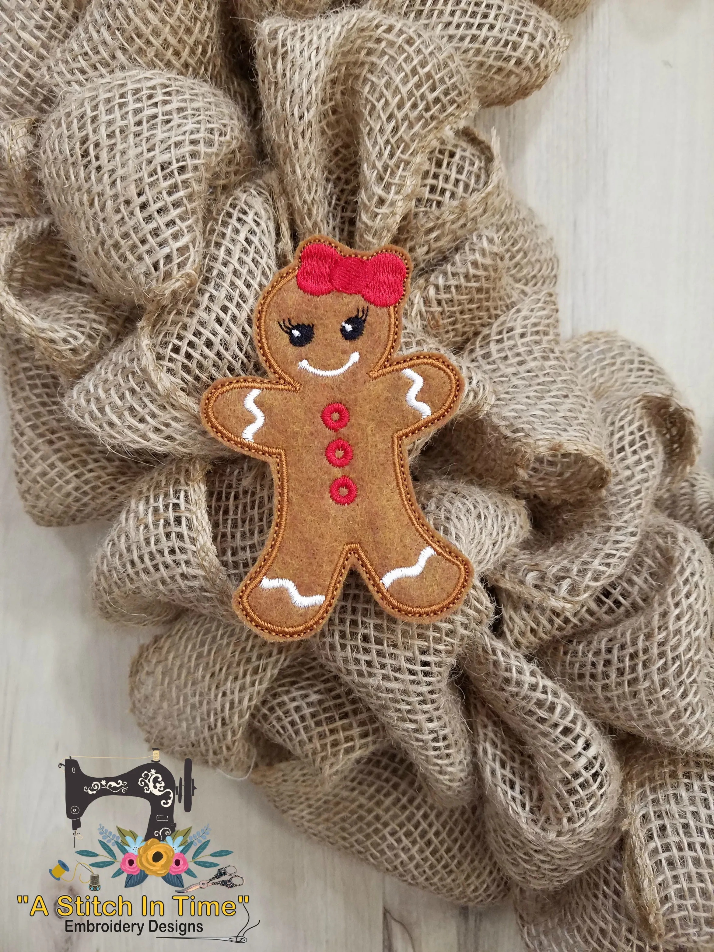 ITH Wreath Decor Gingerbread Girl (for 4x4 hoops)