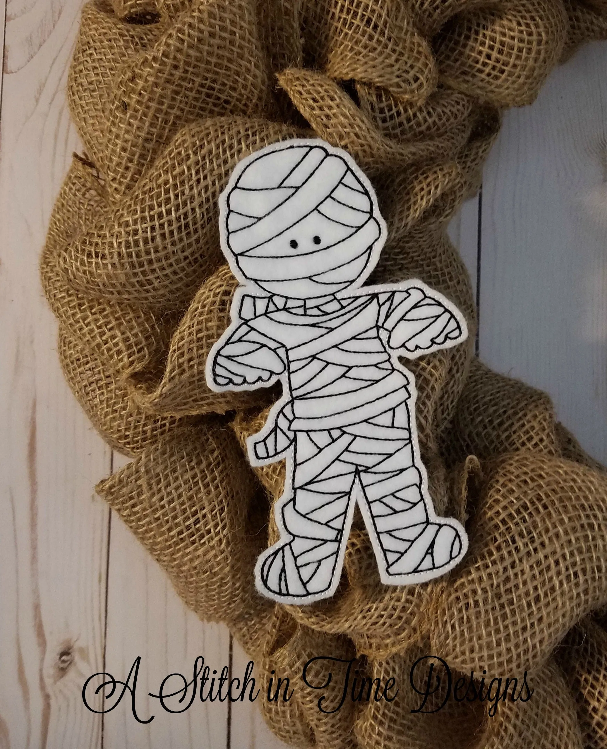 ITH Wreath Decor - Mummy 5x7