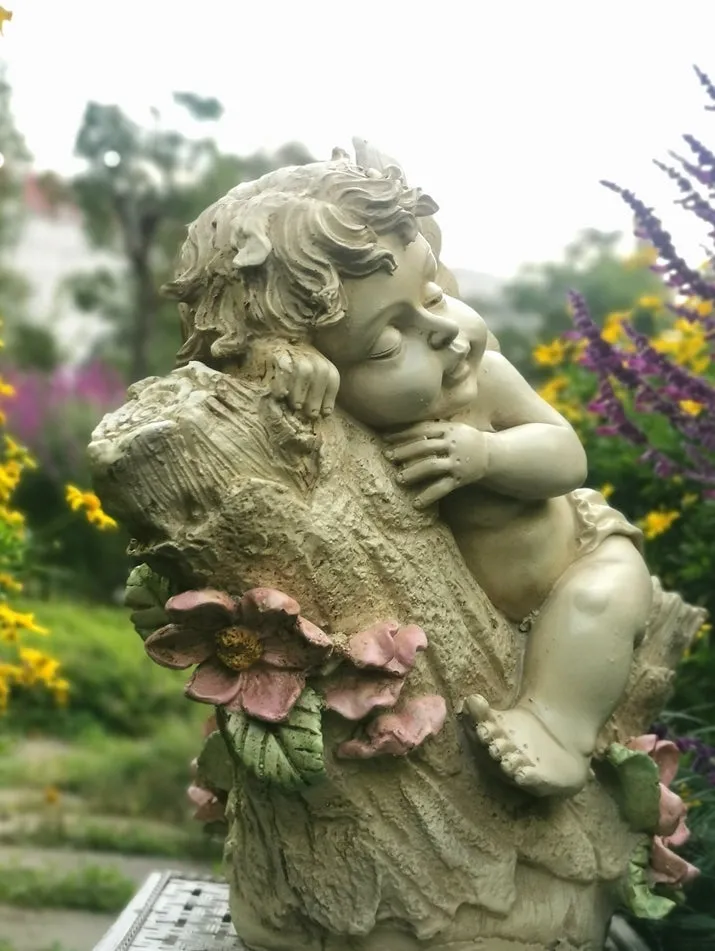 Large Angel Flowerpot, Resin Statue for Garden, Creative Modern Statue for Garden Ornaments, Villa Outdoor Decor Gardening Ideas