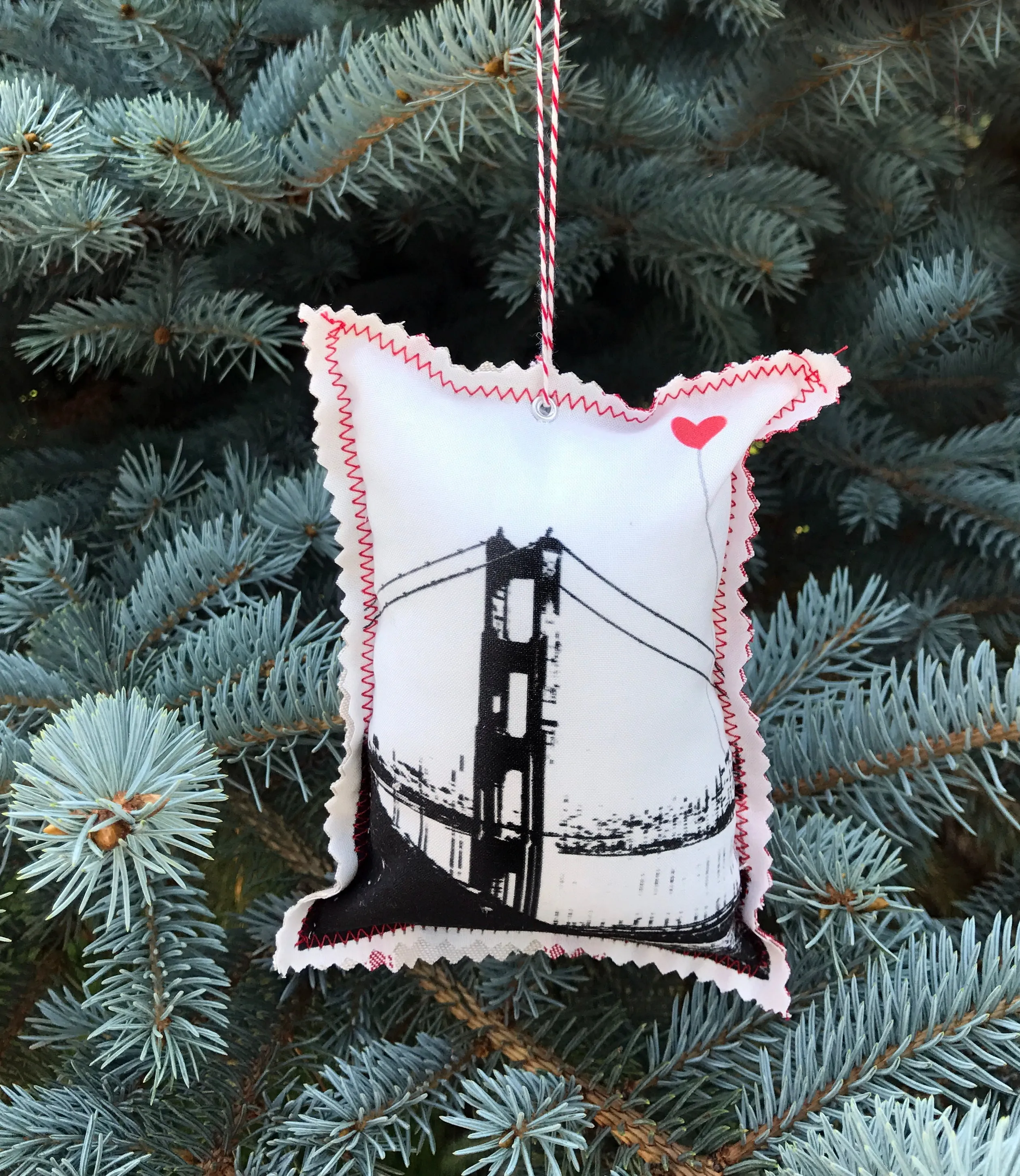 San Francisco Golden Gate Bridge Fabric Ornament